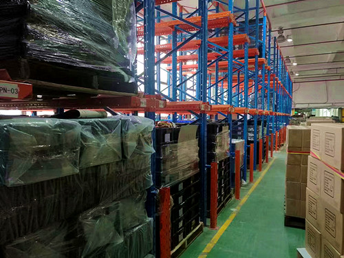 電子電器行業——駛入式貨架訂做案例